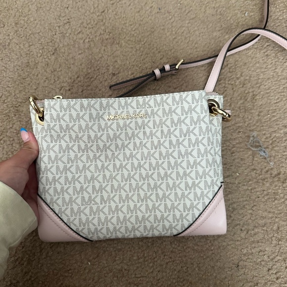 Michael Kors Crossbody Bag - Picture 1 of 4